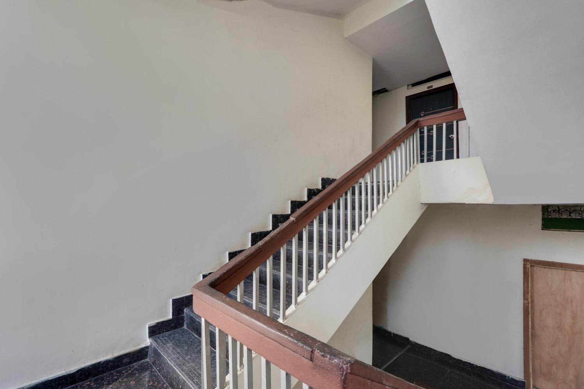 Hotel O Grand Hotel And Lodge Sangareddy Ngoại thất bức ảnh